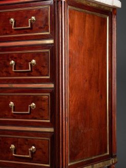 Louis Xvi | Galerie Delage Commode A Quatre Rangs De Tiroirs