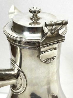 Louis Xvi | Sérignan Antiquités Grande Verseuse Et Son Sucrier Armories En Argent D'Epoque Louis Xvi 1789