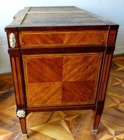 Transition | GSLR Antiques Commode A La Grecque D'Epoque Louis Xv