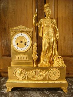 Restauration | Antiquaires Balzeau & Brion Pendule En Bronze Dore Representant Minerve, Debut Restauration