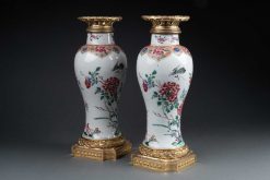 Regence | Franck Baptiste Paris Paire De Vases En Porcelaine De Chine Et Bronze Dore