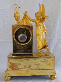 Empire | GSLR Antiques Pendule Empire En Bronze Dore - Le Lever Du Jour