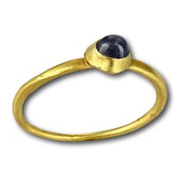 Bijouterie, Joaillerie | Matthew Holder Bague Etrier Medievale Sertie D'Un Saphir Cabochon. Angleterre 13E/14E Siecle