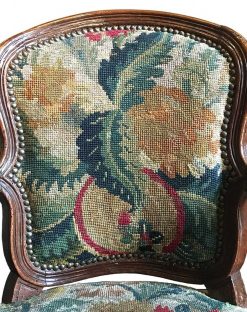 Sieges | Subert Paire De Fauteuils En Noyer, Recouverts De Broderies Au Petit Point, Turin Vers 1750