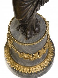 Louis Xvi | Christophe Havas Paire De Candelabres Louis Xvi En Bronze Patine Et Dore