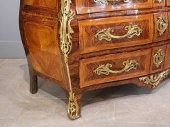 Louis Xv | Gérardin et Cie Commode Tombeau Estampillee Tairraz Xviiie Siecle