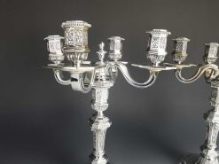 Luminaires | L'orfèvrerie lyonnaise Christofle - Paire De Candelabres En Metal Argente