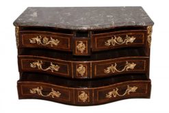 Regence | Galerie Lauretta Commode Epoque Regence Estampillee Antoine Criaerd