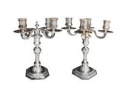 Luminaires | L'orfèvrerie lyonnaise Christofle - Paire De Candelabres En Metal Argente