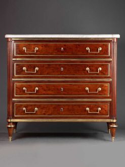 Louis Xvi | Galerie Delage Commode A Quatre Rangs De Tiroirs