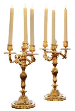 Louis Xv | Galerie Pellat de Villedon Paire De Candelabres A Trois Bras De Lumiere En Bronze Dore