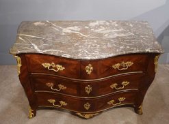 Regence | Gérardin et Cie Commode ''Tombeau'' Estampillee Louis Delaitre Epoque Xviiie