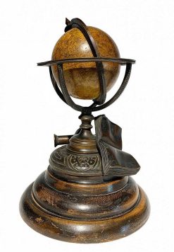 Collections | Subert Globe Terrestre Miniature. Newton & Son, Londres, Post 1833, Ante 1858