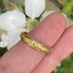 Bijouterie, Joaillerie | Matthew Holder Bague Bouquet En Or Gravee D'Une Lettre Noir, Xve Siecle