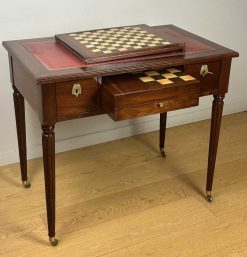 Louis Xvi | Sérignan Antiquités Petit Bureau De Boudoir A Evolution, De Jeux D'Epoque Louis Xvi Vers 1780