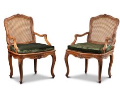 Louis Xv | Galerie Delage Paire De Fauteuils Cannes A La Reine Par Jean Avisse