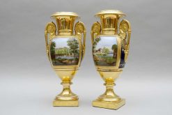 Restauration | L'Egide Antiques Grande Paire De Vases Ovoides, Paysages Et Fond Bleu Roi, Schoelcher A Paris