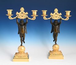 Empire | Limburg Antiquairs Paire De Chandeliers En Bronze Dore Et Patine Vers 1820