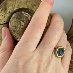 Archeologie | Matthew Holder Bague En Or Ancienne Sertie D'Une Intaille En Pierre De Sang 1Er Siecle