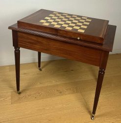 Louis Xvi | Sérignan Antiquités Petit Bureau De Boudoir A Evolution, De Jeux D'Epoque Louis Xvi Vers 1780