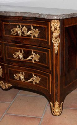 Regence | Galerie Lauretta Commode Epoque Regence Estampillee Antoine Criaerd