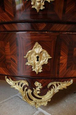 Louis Xv | Antiquités Thierry Martin Commode Tombeau Aux Espagnolettes, Epoque Louis Xv