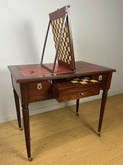 Louis Xvi | Sérignan Antiquités Petit Bureau De Boudoir A Evolution, De Jeux D'Epoque Louis Xvi Vers 1780