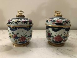 Regence | Galerie Bordet Paire De Pots Couverts D'Epoque Kangxi