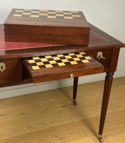 Louis Xvi | Sérignan Antiquités Petit Bureau De Boudoir A Evolution, De Jeux D'Epoque Louis Xvi Vers 1780