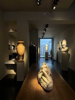 Objet De Decoration | Desmet Galerie Vase Monumental En Marbre De Brocatelle D'Espagne